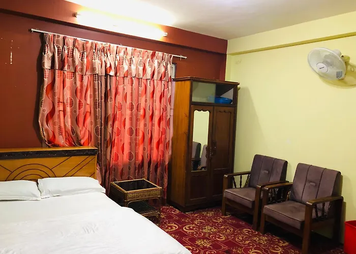 Sara's Backpackers Hostel *